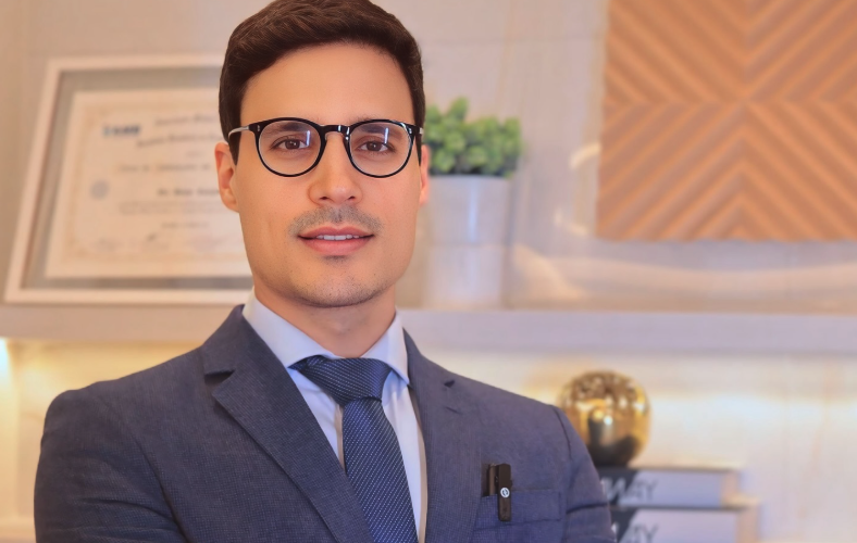 Como o Dr. Adriano Fernandes Revoluciona a Cirurgia Plástica com Tecnologia e Abordagem Humanizada