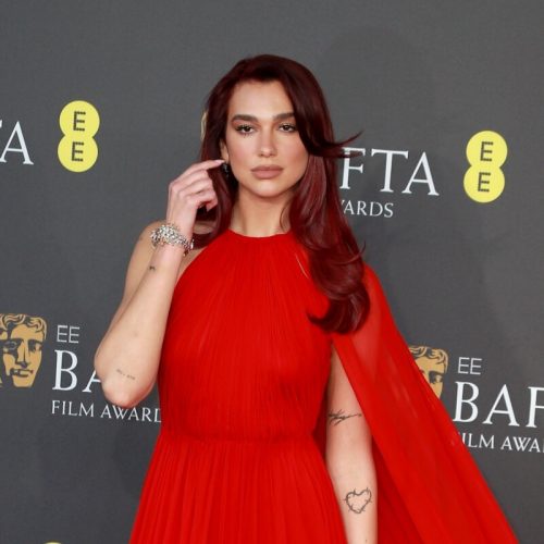 “Descubra por que adotar o visual cereja glossy é a tendência do momento”