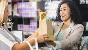 Estratégia de fidelização em meio a desafios: Programas de vantagens no varejo de beleza