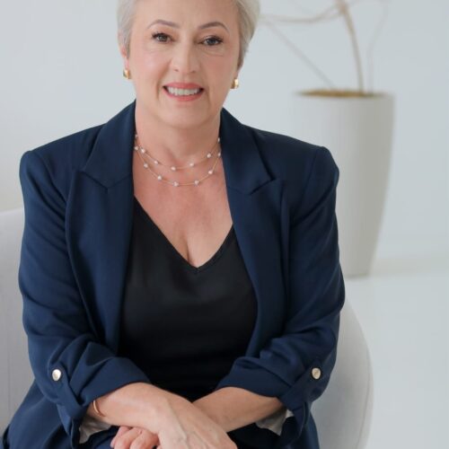 Tendências de cortes de cabelo para 2026 já chegaram à capital paranaense