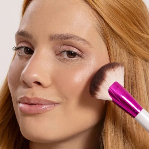 Pincéis Ruby Kisses: Transformando sua maquiagem em glamour de passarela