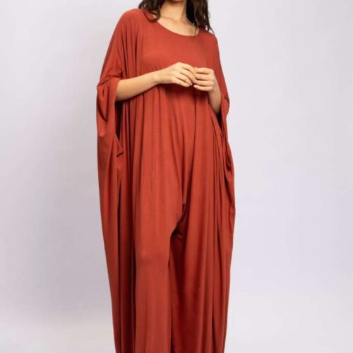 Casa de Antônia celebra lançamento da marca “Cru” de Ju Messemberg