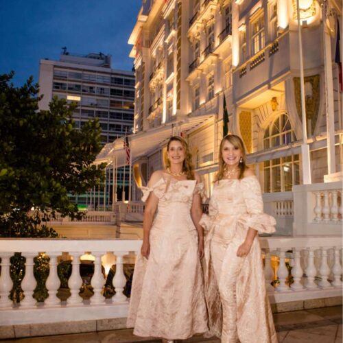 Evento “Aquarela de Estilos” destaca a elegância das estilistas goianas Maísa Gouveia e Natália Gouveia no luxuoso Copacabana Palace.