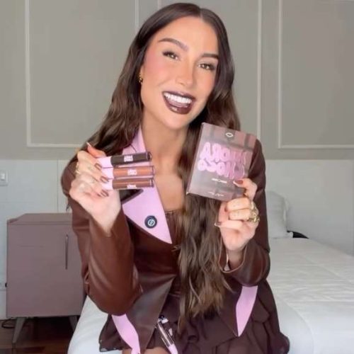 Boca Rosa apresenta sua nova criação: o gloss hidratante com aroma de chocolate que vai conquistar seu coração.