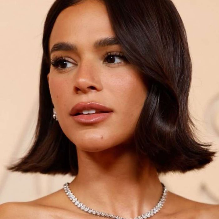Qual é o segredo por trás do encanto de Bruna Marquezine que conquista Hollywood?