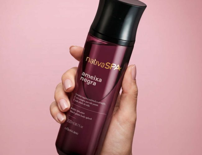 Atração Frutal: O Encanto da Ameixa Negra no Body Splash de Ana Paula Renault