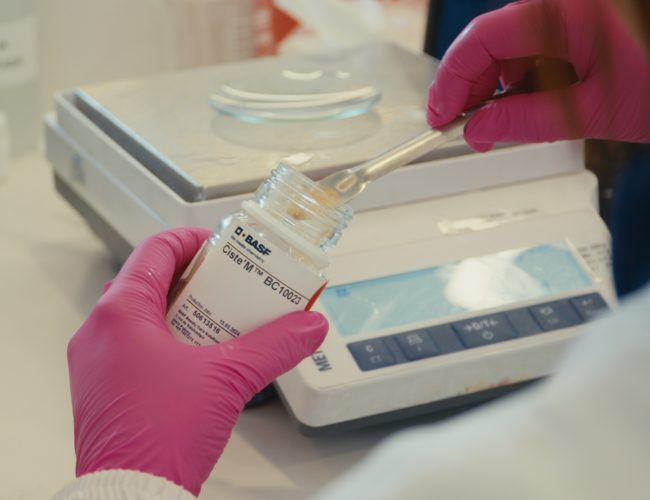 As mentes e os corações por trás dos cosméticos: reality show da BASF revela a ciência e a paixão na criação de produtos de beleza