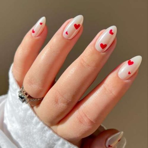 Dia dos Namorados: 5 estilos de unhas românticas para experimentar agora