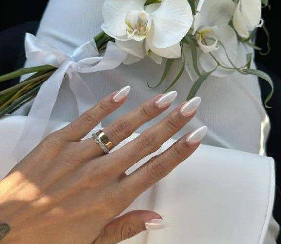Estilo nas Pontas dos Dedos: Unhas Elegantes para o Casamento dos Sonhos