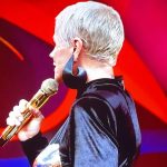 Xuxa brilha com brinco maximalista no Domingão com Huck e revelamos a marca!