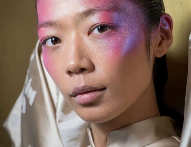 Blush Iridescente: A Nova Sensação da London Fashion Week